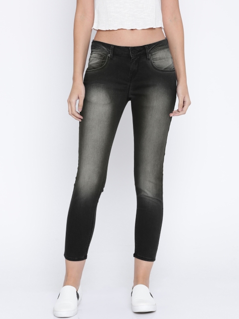 

HERE&NOW Women Black Skinny Fit Mid-Rise Clean Look Stretchable Cropped Jeans