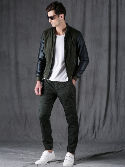

WROGN Men Olive Green Slim Fit Solid Bomber Jacket