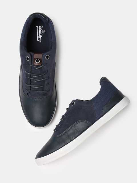 

Roadster Men Navy Blue Sneakers
