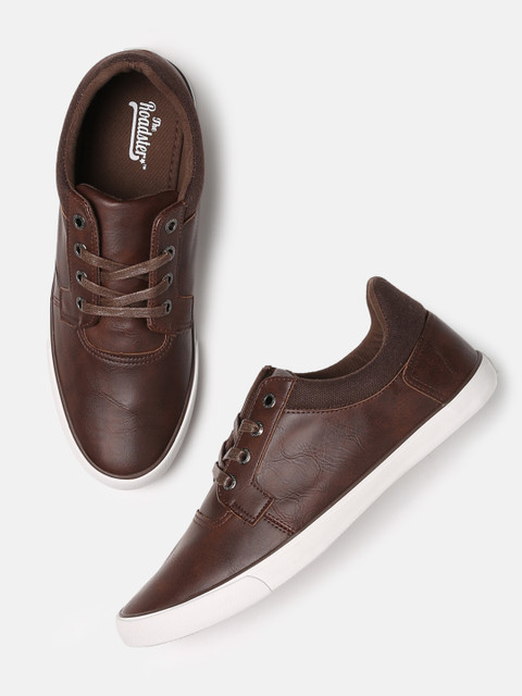 

Roadster Men Brown Sneakers