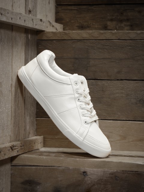 

Roadster Men White Sneakers