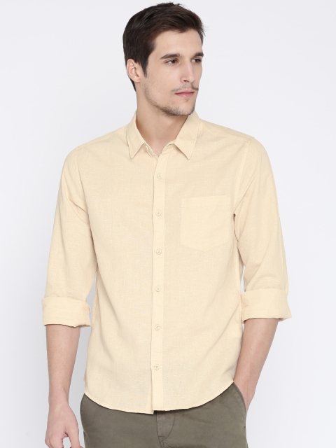 

HERE&NOW Men Khaki Manhattan Regular Fit Solid Casual Shirt
