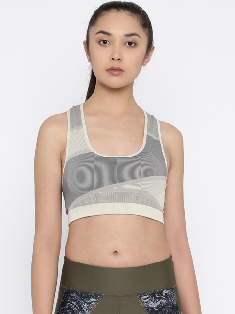 

Puma Off-White & Grey Self-Design Non-Padded evoKNIT Sports Bra 57346103