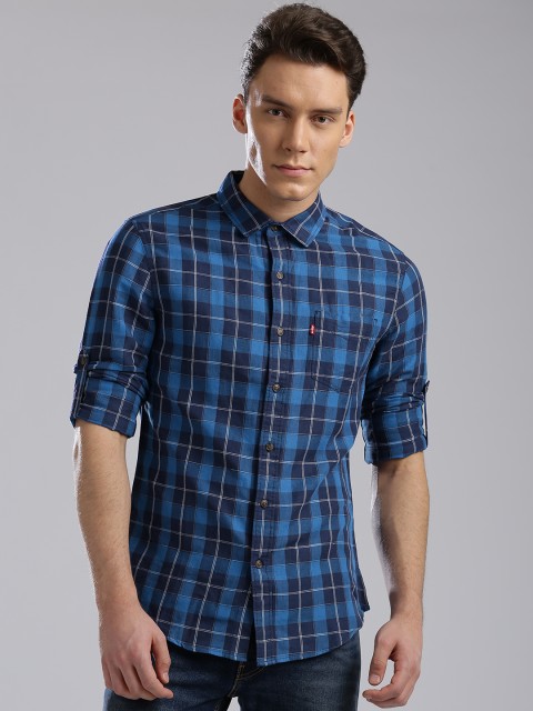 

Levis Men Blue Classic Slim Fit Checked Casual Shirt