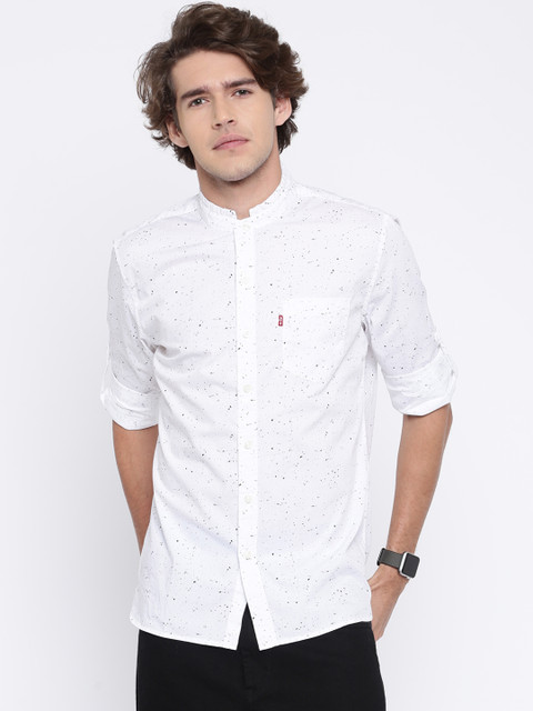 

Levis Men White Classic Slim Fit Printed Casual Shirt