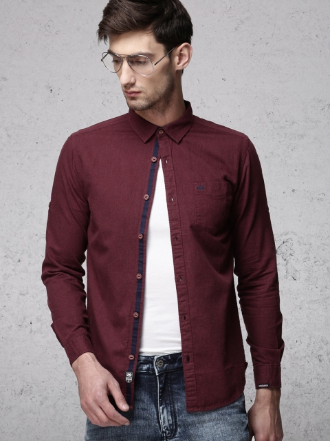 

Ecko Unltd Men Maroon Regular Fit Solid Casual Shirt