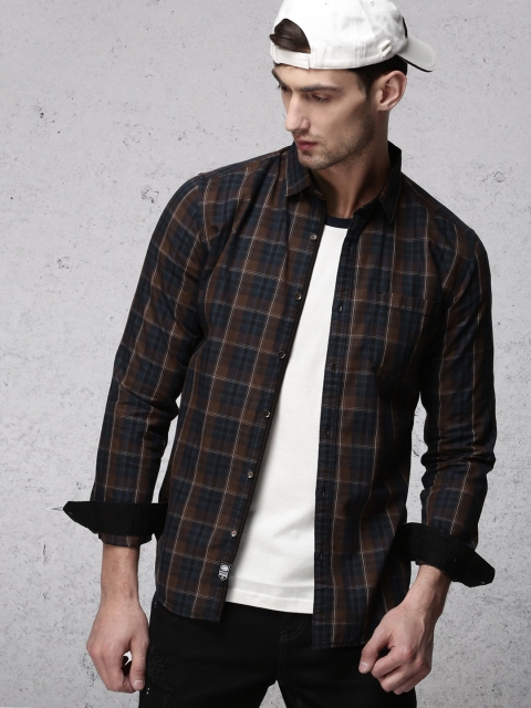 

Ecko Unltd Men Brown & Black Regular Fit Checked Casual Shirt