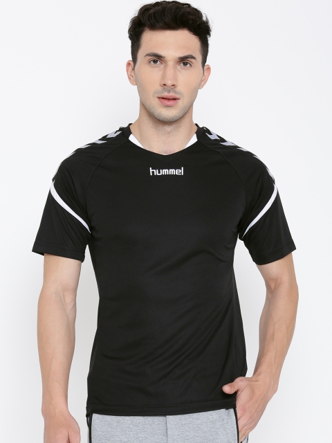 

hummel Men Black Solid Round Neck T-shirt