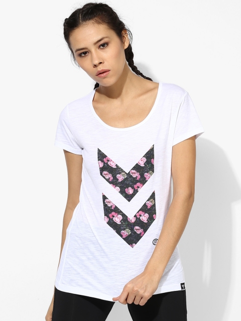 

hummel Women White GITTY Printed Round Neck T-shirt
