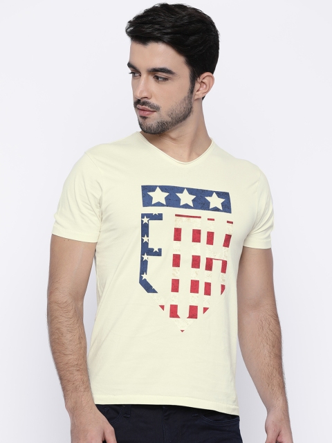 

Ed Hardy Men Off-White Printed Round Neck T-shirt