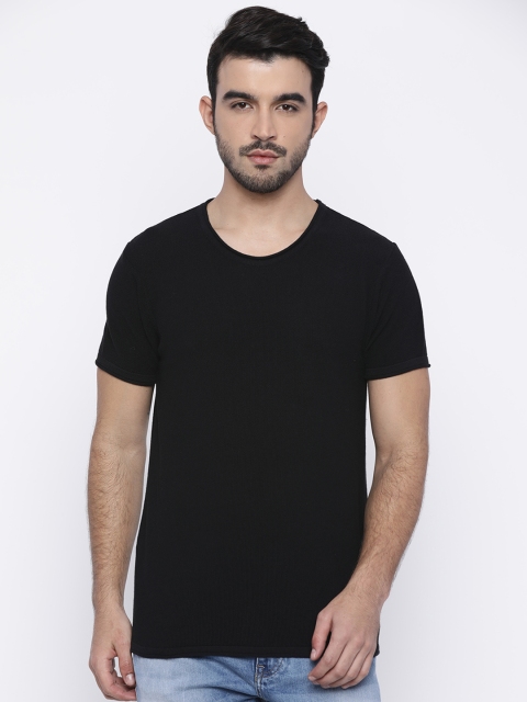 

Ed Hardy Men Black Solid Round Neck Pure Cotton T-shirt
