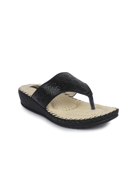 

Shoetopia Women Black Flats