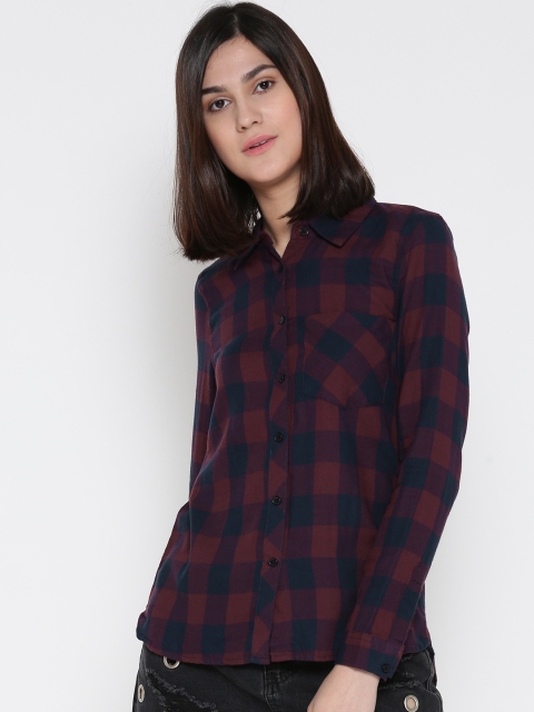 

ONLY Women Navy Blue & Maroon Regular Fit Checked Casual Shirt