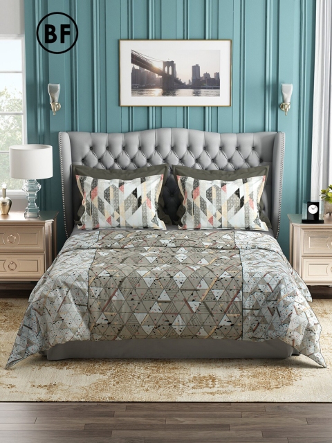 

Story@home White & Grey 144 TC Cotton Queen Bedsheet with 2 Pillow Covers