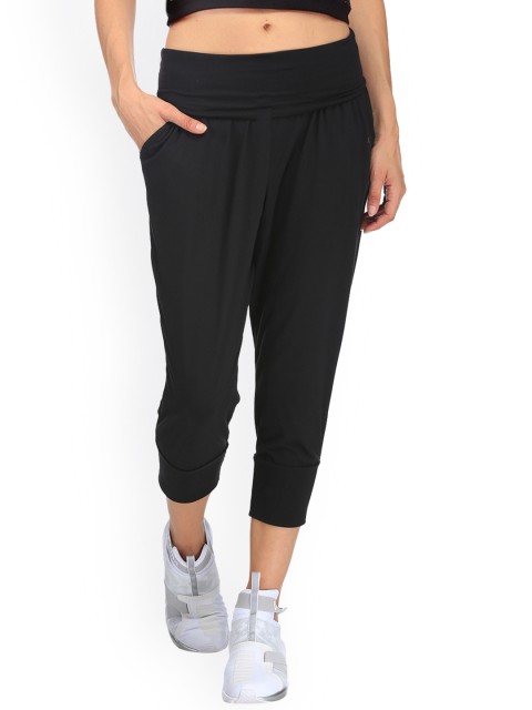 

Puma Women Black Dancer Drapey 3/4 Pant