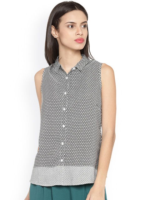 

Annabelle by Pantaloons Women White & Black Regular Fit Printed Casual Shirt