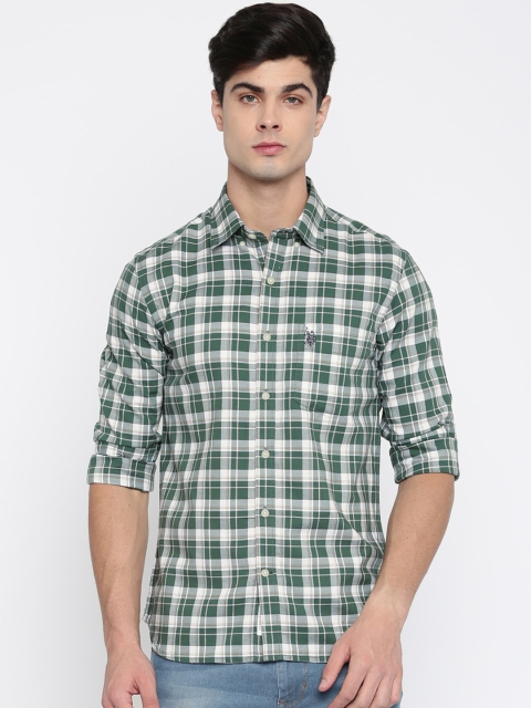 

U.S. Polo Assn. Men Green & White Tailored Fit Checked Casual Shirt