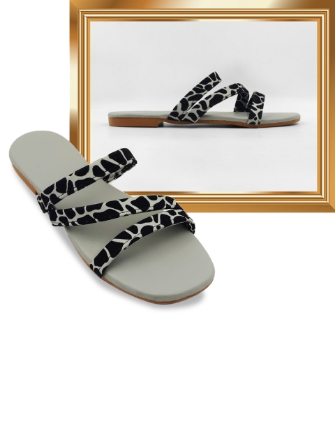 

Sayera Women Grey Printed Open Toe Flats