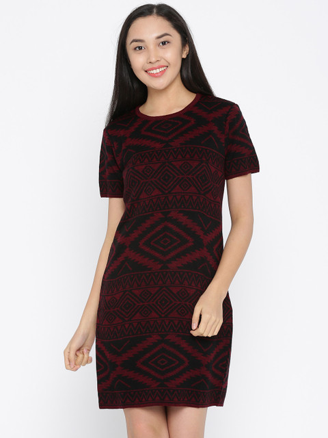 

Annabelle by Pantaloons Women Maroon & Black Self Design Sheath Dress