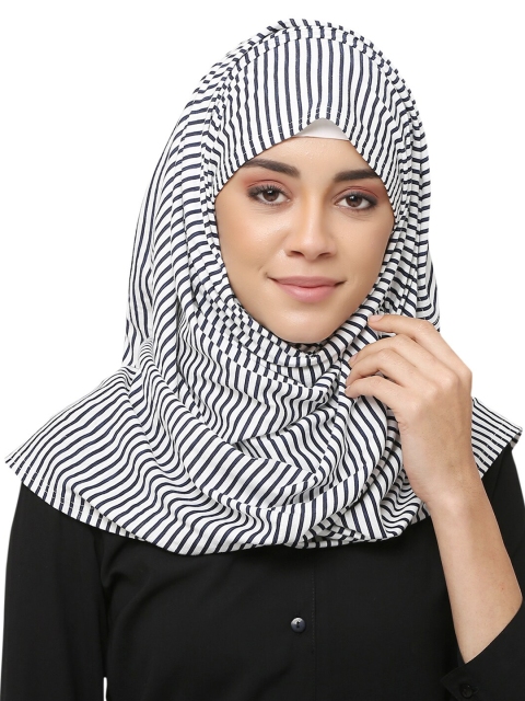 

MOMIN LIBAS Women Black & White Striped Scarf