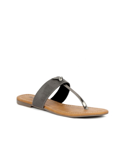 

SOLES Women Gunmetal-Toned T-Strap Flats, Metallic