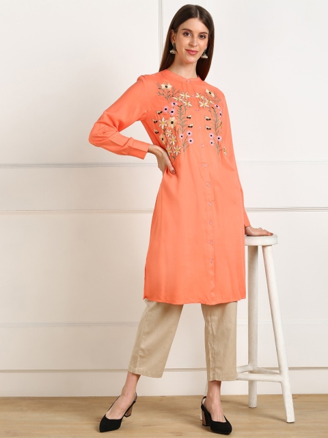 

shashvi Women Pink Floral Embroidered Kurta