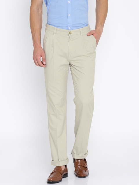 

Parx Men Cream-Coloured Slim Tapered Fit Solid Trousers