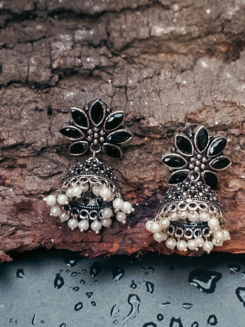 

Indi INSIDE Black & Silver-Plated Oxidised Floral Drop Earrings