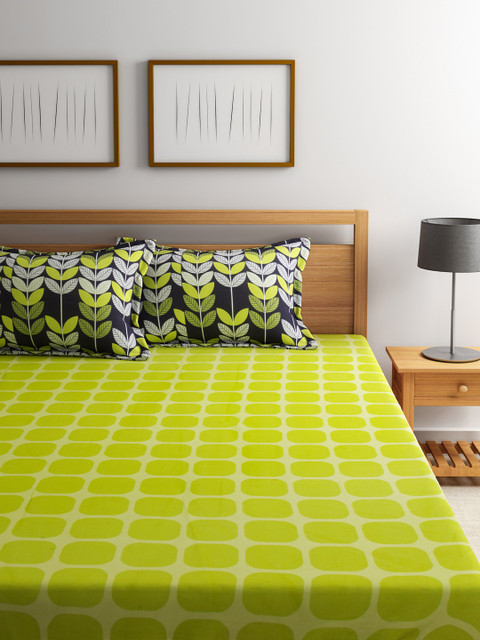 

STELLAR HOME Green Printed Cotton 144 TC Double Bedsheet with 2 Pillow Covers
