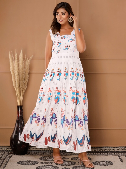 

NeshamaKurti Off White Dress