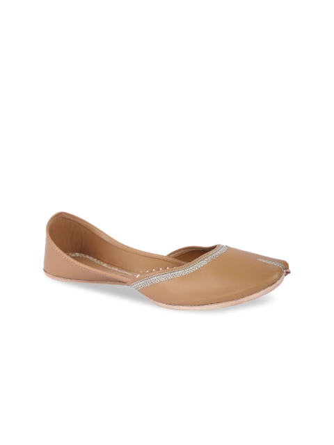 

5 ELEMENTS Women Beige Embellished Ethnic Mojaris Flats