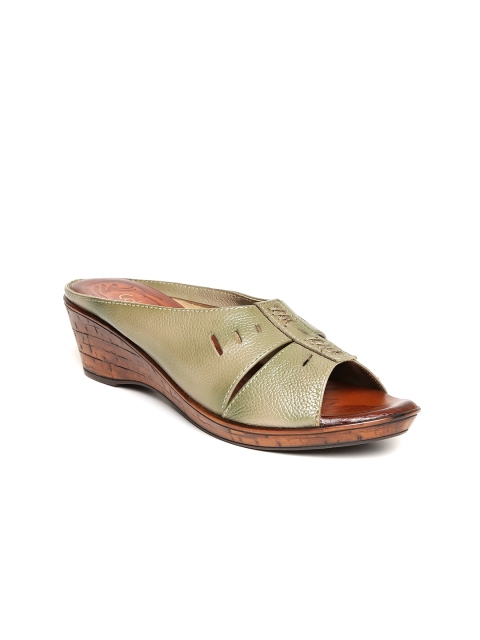 

Catwalk Women Olive Green Solid Textured Wedges