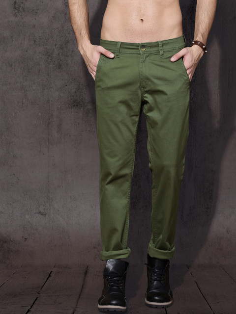 

Roadster Men Olive Green Slim Fit Solid Chinos