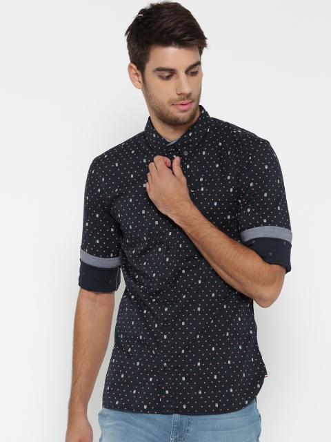 

Tommy Hilfiger Men Navy Regular Fit Printed Casual Shirt, Navy blue