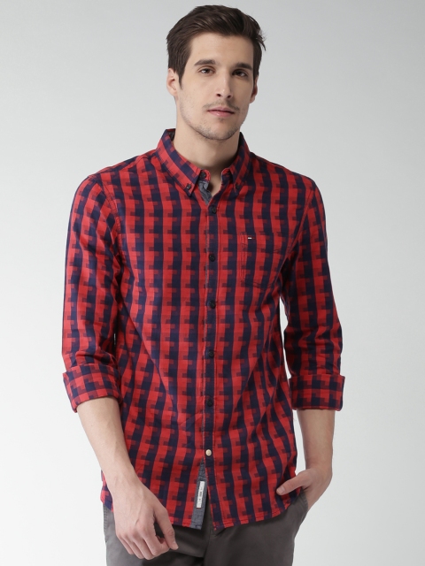 

Tommy Hilfiger Men Red & Navy Blue Regular Fit Self-Design Casual Shirt, Multi