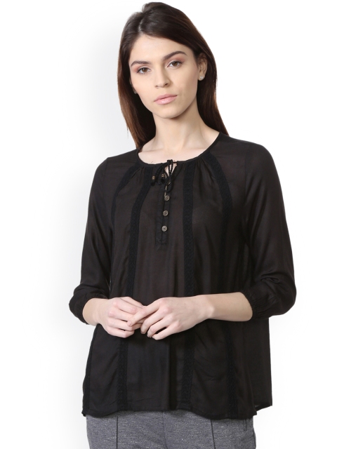 

People Women Black Solid Boxy Top