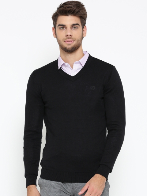 

Van Heusen Men Black Solid Sweater