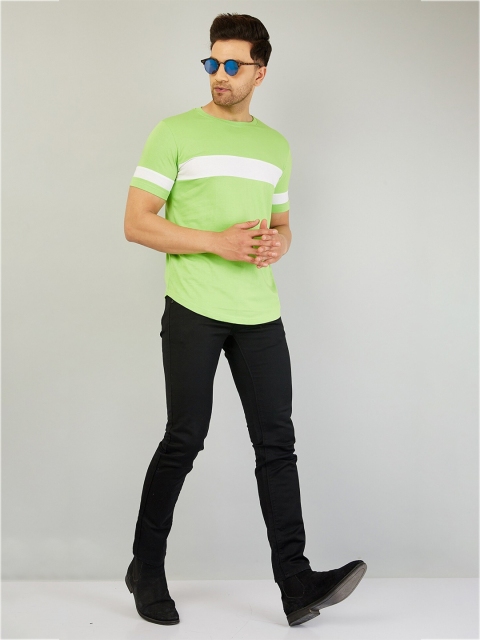 

Rodzen Men Green & White Colourblocked Pure Cotton T-shirt