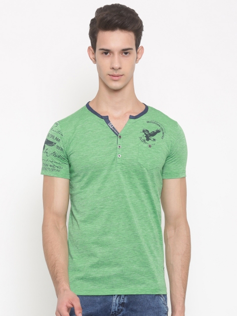 

Status Quo Men Green Solid Round Neck T-shirt