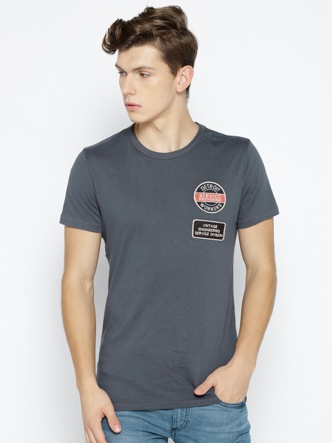 

Jack & Jones Men Grey Solid Round Neck T-shirt