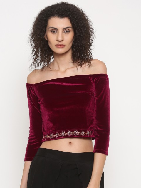 

Global Desi Women Maroon Solid Crop Top