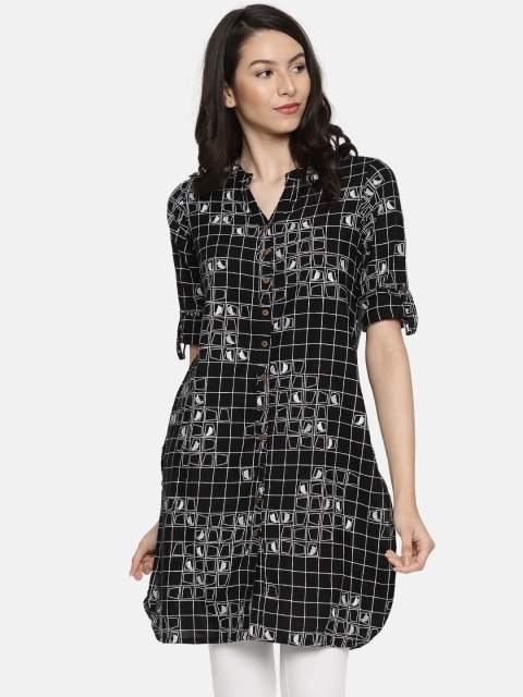 

Global Desi Women Black & White Checked Straight Kurta