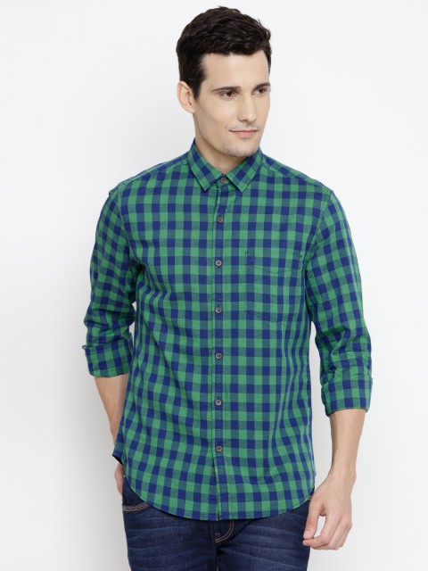 

John Players Men Green & Navy Trim Fit Checked Casual Shirt
