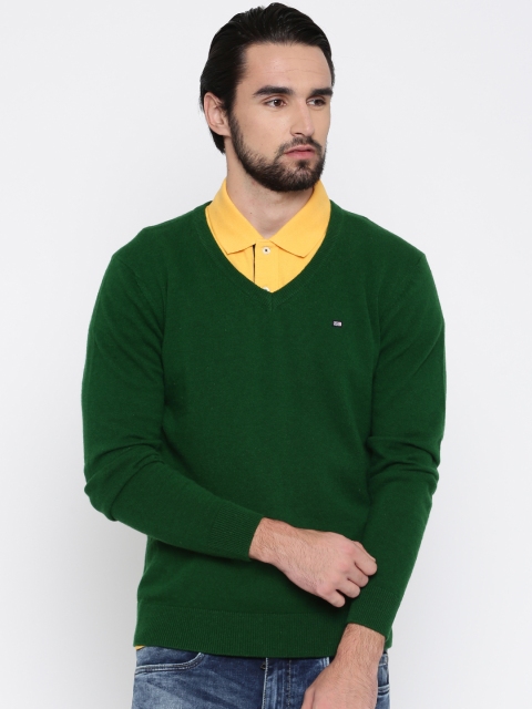 

Arrow Sport Men Green Solid Pullover