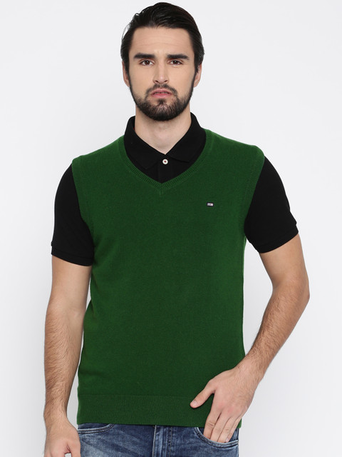 

Arrow Sport Men Green Solid Pullover