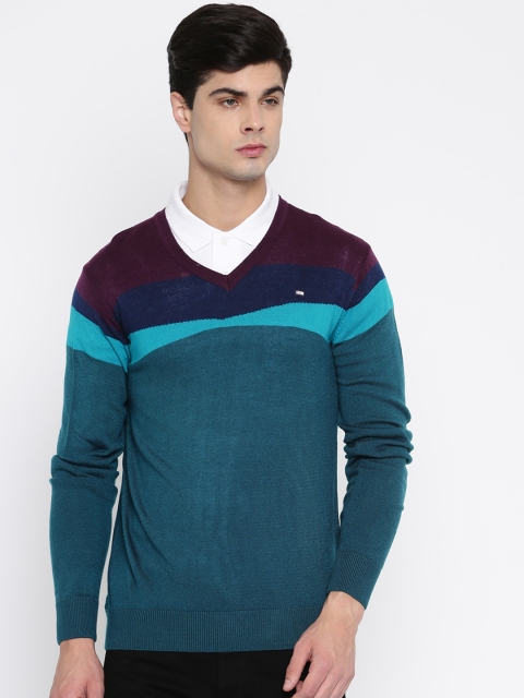 

Arrow Sport Men Teal Colourblocked Pullover