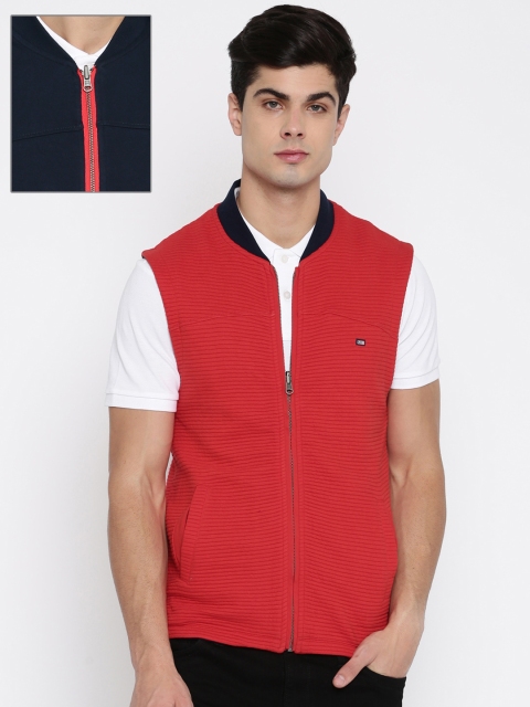 

Arrow Sport Men Red & Navy Reversible Sweatshirt