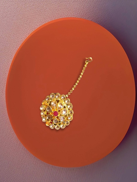 

Proplady Rose Gold-Plated & White Kundan Studded Maangtikka