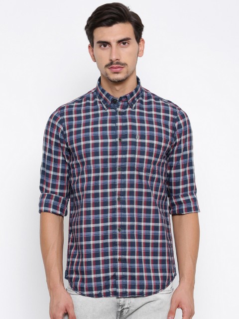 

Arrow Blue Jean Co. Men Blue & Pink Slim Fit Checked Casual Shirt