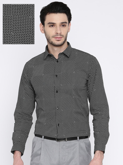 

Arrow New York Men Black & White Regular Fit Printed Formal Shirt